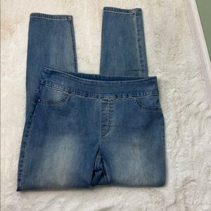 Chico's Pull-On jeans 0.5R